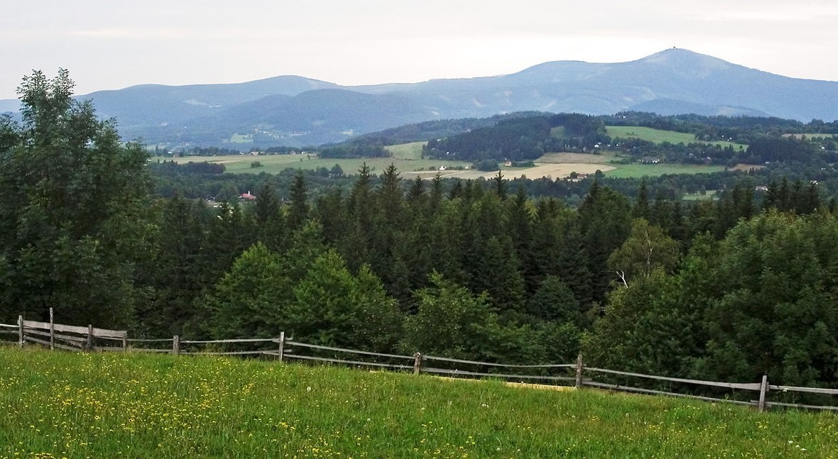 Ilustrační foto: Beskydy - zdroj: Wikipedia.cz Ilustrační foto: Beskydy - zdroj: Wikipedia.cz